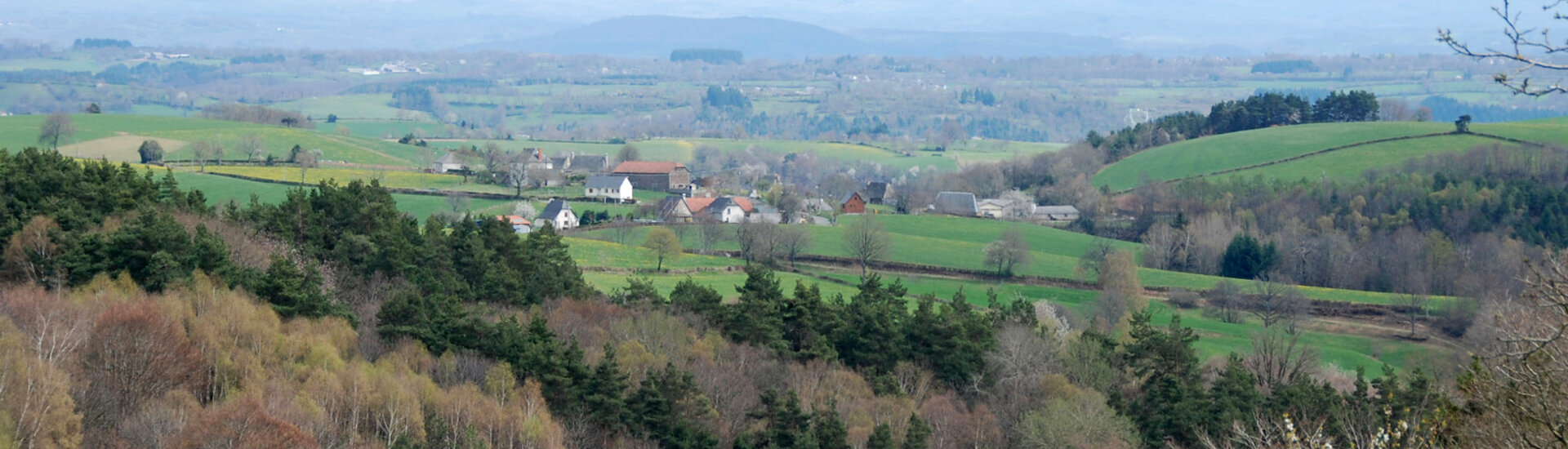 Mairie de Teissières-lès-Bouliès - Châtaigneraie cantalienne